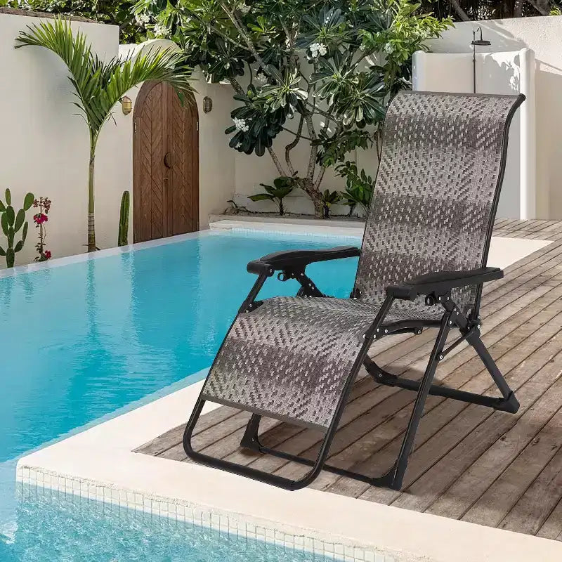 Chaise longue pliante en rotin, transat d'extérieur réglable, capacité de 150 kg, fauteuil de plage portable avec accoudoirs élargis et osier pour la piscine