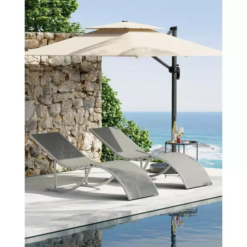 Ensemble de 2 chaises longues ergonomiques en forme de S pour patio - Chaises longues d'extérieur réglables, cadre en aluminium, idéales pour la piscine, la plage, la terrasse, le jardin