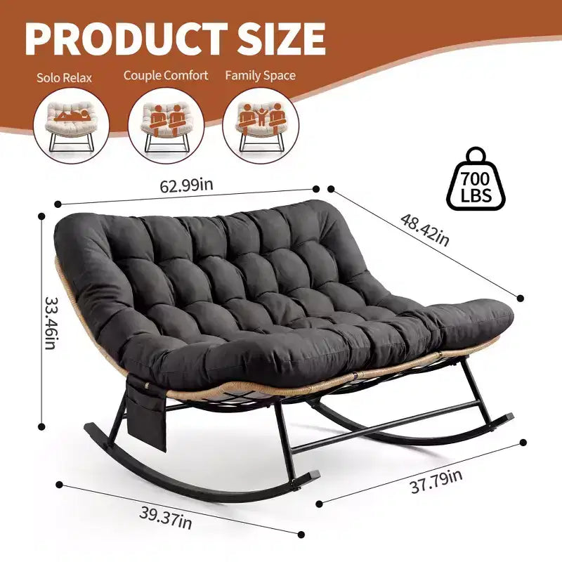 Chaise à bascule d'extérieur avec polaire douce, cadre en acier en rotin et bois d'hévéa, coussin résistant aux UV, poche latérale et capacité de charge de 204 kg pour patio et chambre d'enfant.