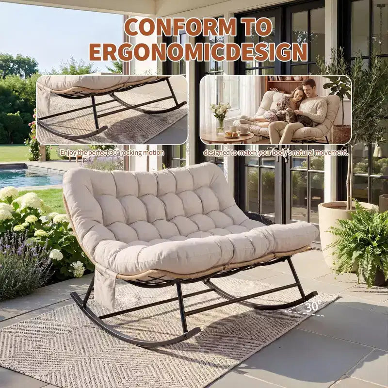 Chaise à bascule d'extérieur avec polaire douce, cadre en acier en rotin et bois d'hévéa, coussin résistant aux UV, poche latérale et capacité de charge de 204 kg pour patio et chambre d'enfant.