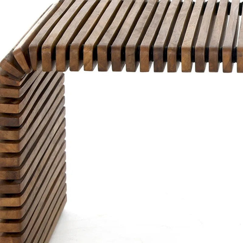 HomeRoots Table basse à rayures en bois massif marron 26 po - 26 X 18 X 48 po
