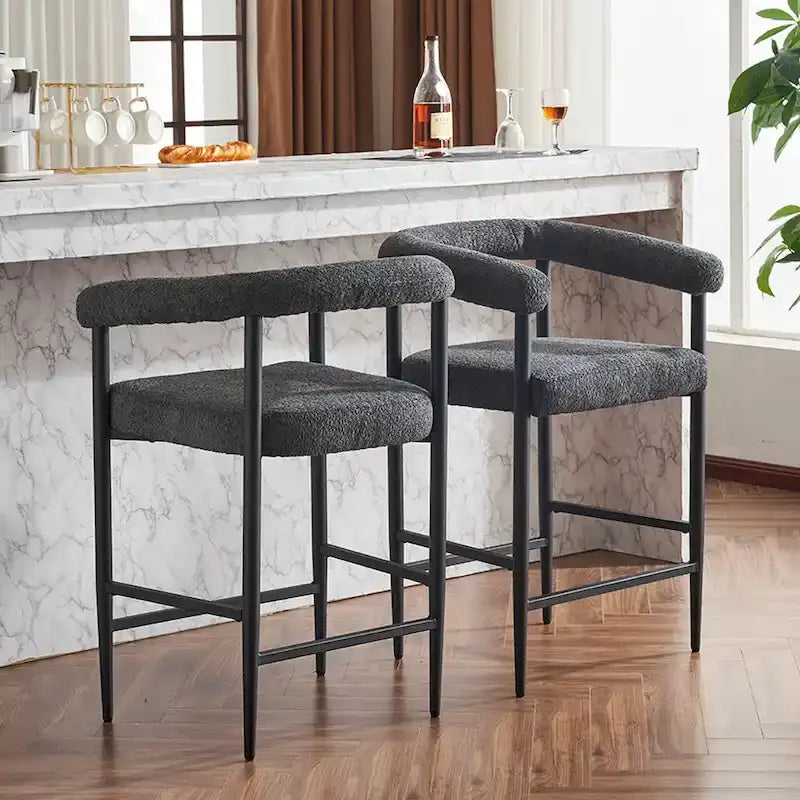 Tabourets de bar modernes en bouclette lot de 2, hauteur comptoir avec structure métallique et accoudoirs pour îlot de cuisine, salle à manger