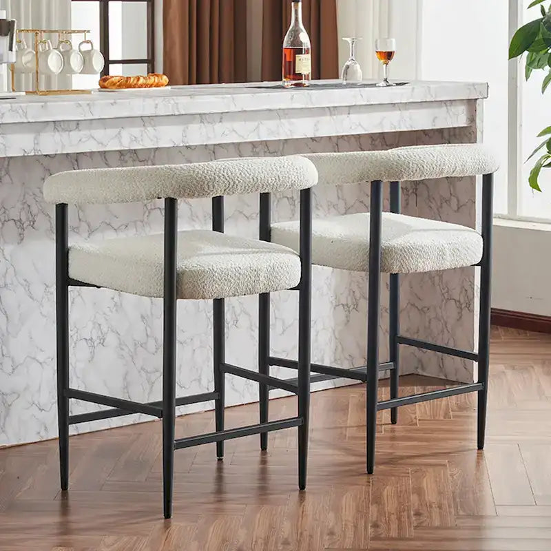 Tabourets de bar modernes en bouclette lot de 2, hauteur comptoir avec structure métallique et accoudoirs pour îlot de cuisine, salle à manger