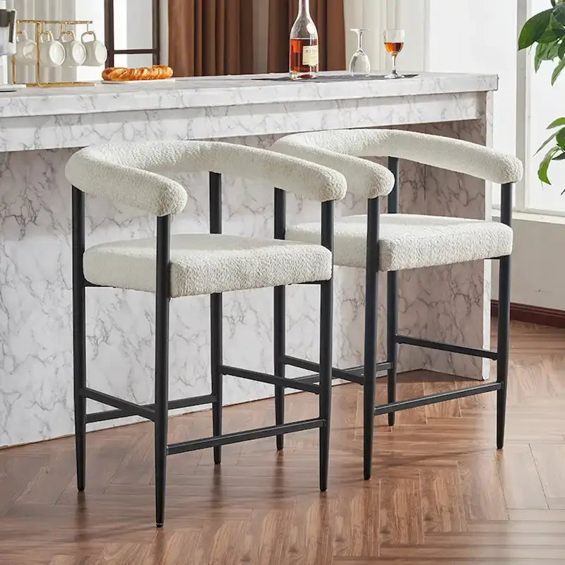Tabourets de bar modernes en bouclette lot de 2, hauteur comptoir avec structure métallique et accoudoirs pour îlot de cuisine, salle à manger