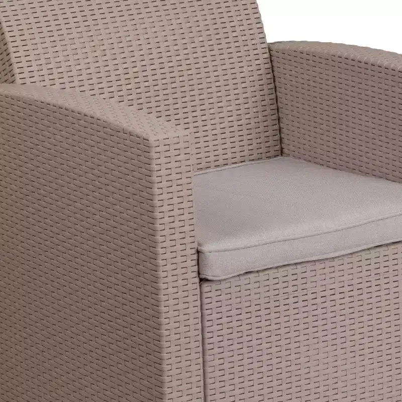 Chaise en rotin synthétique Flash Furniture avec coussin tout temps