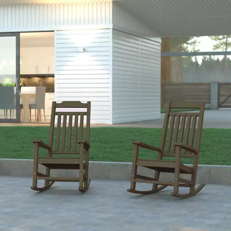 Emma et Oliver, ensemble de 2 fauteuils à bascule en polyrésine d'extérieur toutes saisons, imitation bois pour véranda et patio