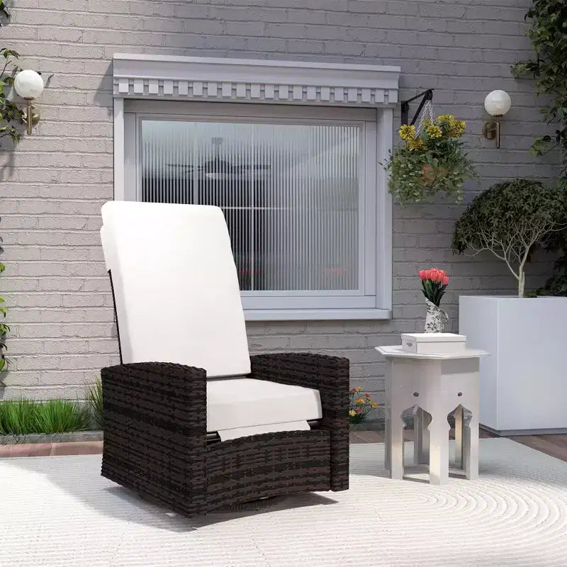 Fauteuil inclinable en rotin synthétique Outsunny avec pivotement à 360°, coussin moelleux, chaise longue pour patio, jardin, cour arrière