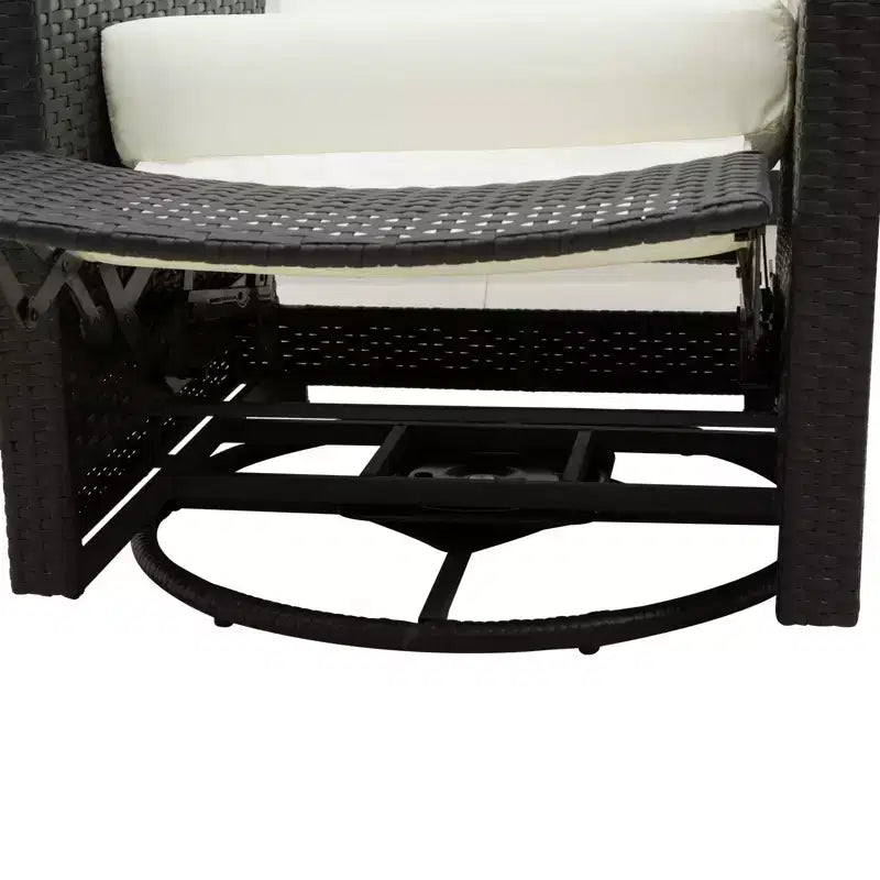 Fauteuil inclinable en rotin synthétique Outsunny avec pivotement à 360°, coussin moelleux, chaise longue pour patio, jardin, cour arrière