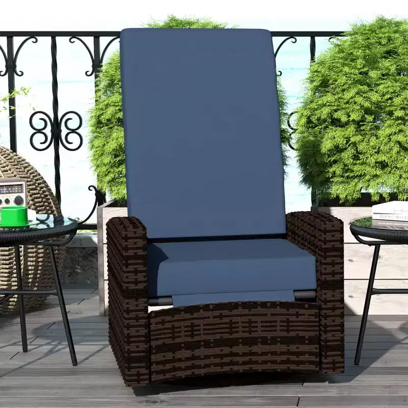 Fauteuil inclinable en rotin synthétique Outsunny avec pivotement à 360°, coussin moelleux, chaise longue pour patio, jardin, cour arrière