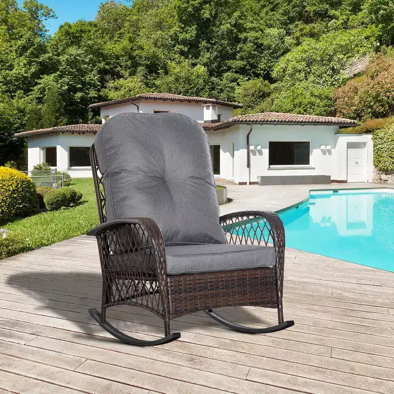 Fauteuil à bascule d'extérieur en osier Outsunny, fauteuil à bascule inclinable en rotin PE pour terrasse avec coussin moelleux, pour jardin, cour arrière, porche