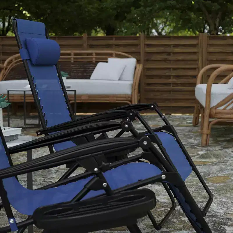 Merrick Lane Lot de 2 chaises pliantes rembourrées en filet Zero Gravity avec oreiller amovible et porte-gobelet