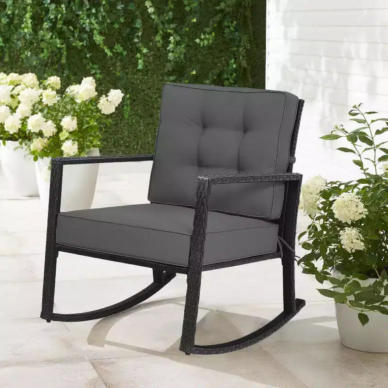 Fauteuil à bascule d'extérieur en rotin avec coussin - WELLFOR