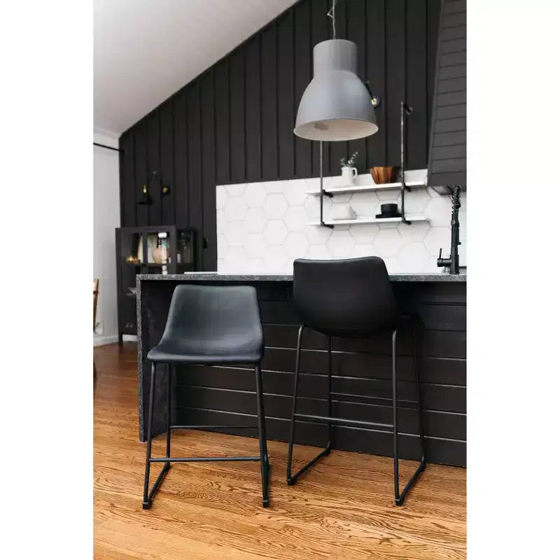 Tabouret de bar rembourré à hauteur de comptoir Centiar – Signature Design by Ashley