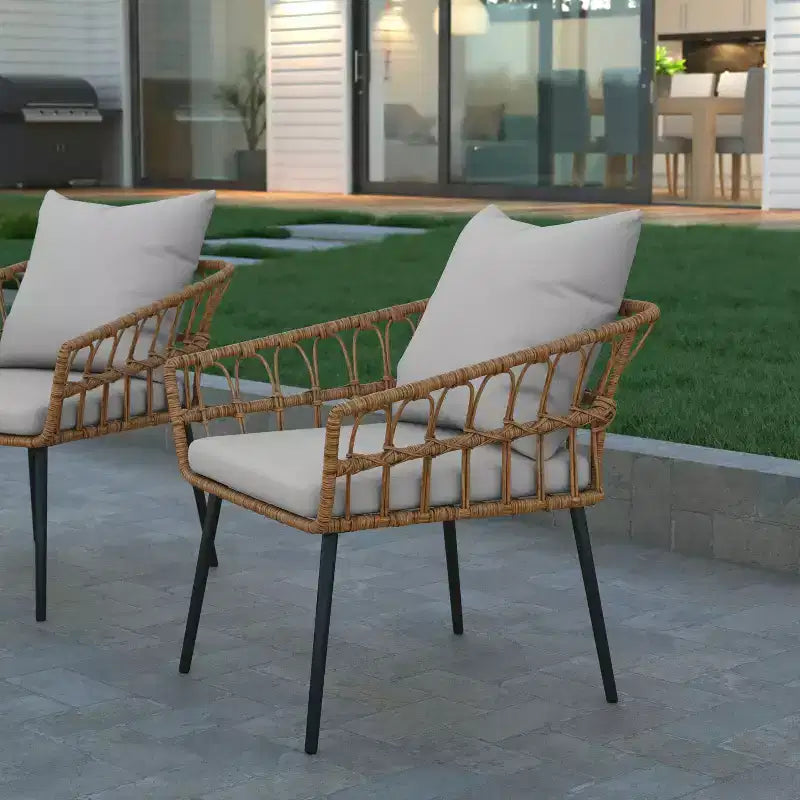 Chaises de patio Bohème en rotin naturel Emma et Oliver avec conception à tissage ouvert et coussins moelleux amovibles pour l'intérieur et l'extérieur