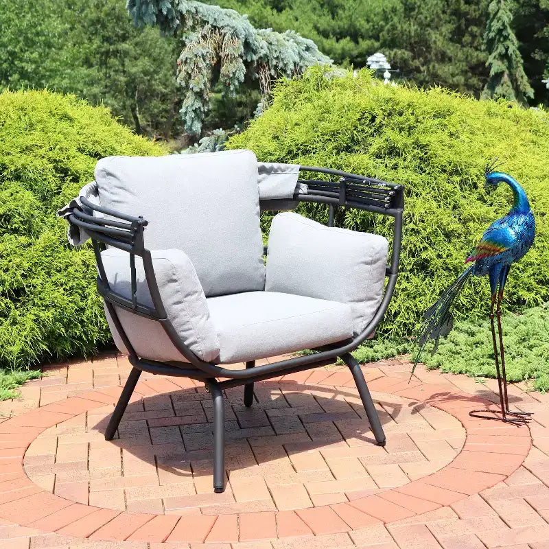 Chaise longue de luxe moderne Sunnydaze avec pare-soleil rétractable - Structure en aluminium thermolaqué avec coussins et auvent en polyester