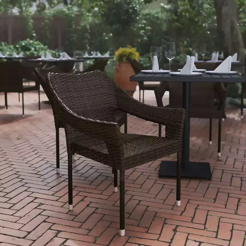 Chaise de terrasse empilable Flash Furniture Ethan de qualité commerciale, chaise de salle à manger de terrasse en rotin PE tout temps