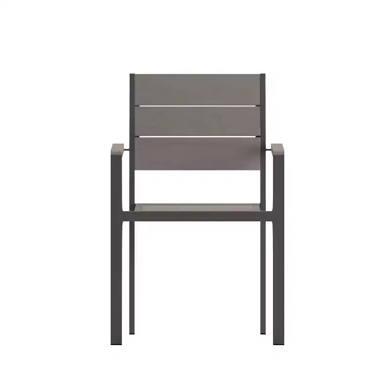 Chaise de patio commerciale Flash Furniture Finch avec accoudoirs, chaise d'appoint empilable avec lattes en faux teck et cadre en métal
