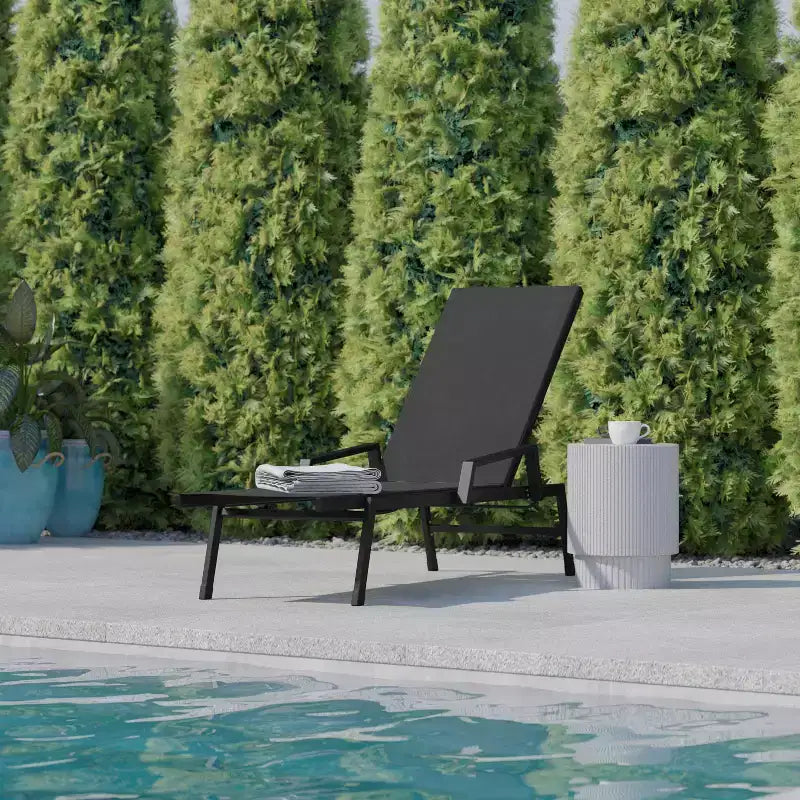 Flash Furniture Brazos, chaise longue réglable avec accoudoirs, transat d'extérieur toutes saisons à cinq positions