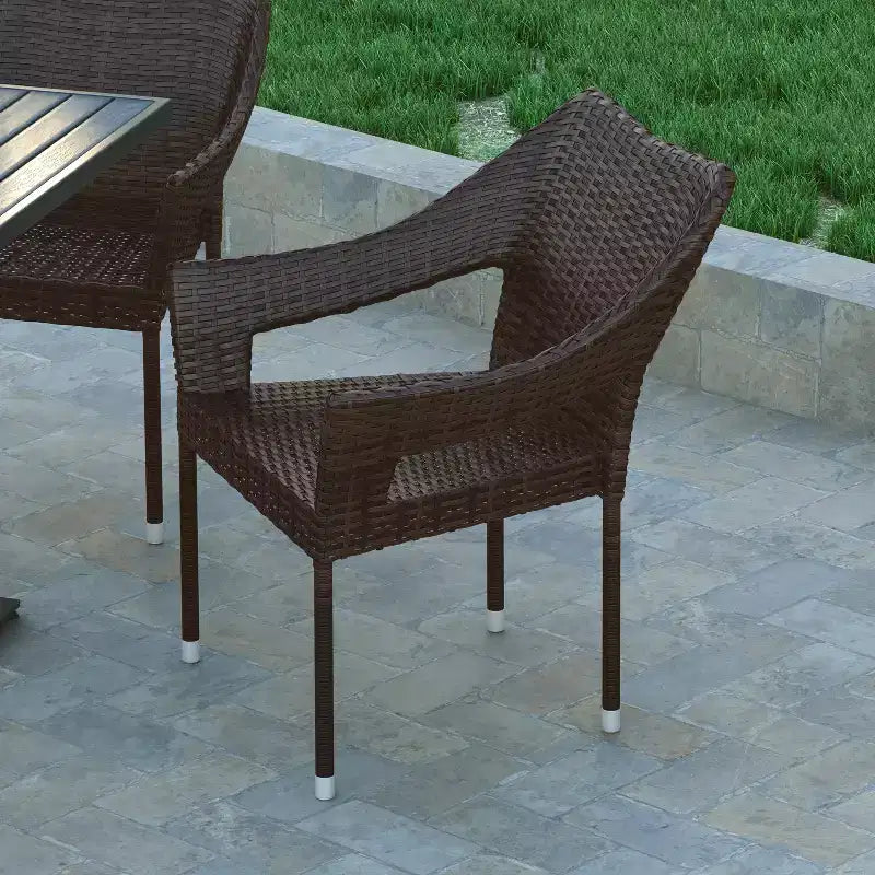 Chaise de salle à manger empilable Emma et Oliver pour l'intérieur et l'extérieur, avec structure en acier et rotin PE résistant aux intempéries