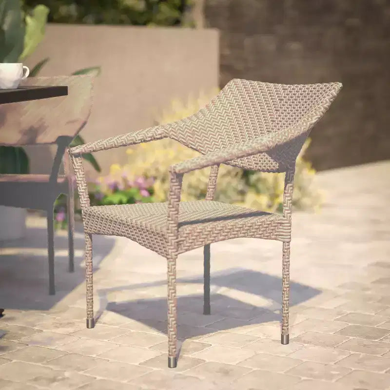 Chaise de patio empilable de qualité commerciale Flash Furniture Jace, chaise de salle à manger de patio en rotin PE tout temps