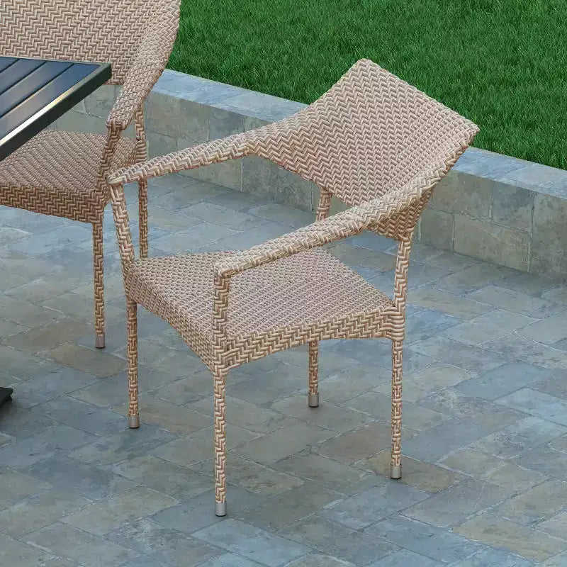 Chaise de salle à manger de patio Emma et Oliver moderne toutes saisons avec rotin PE résistant à la décoloration et aux intempéries et cadre en acier renforcé