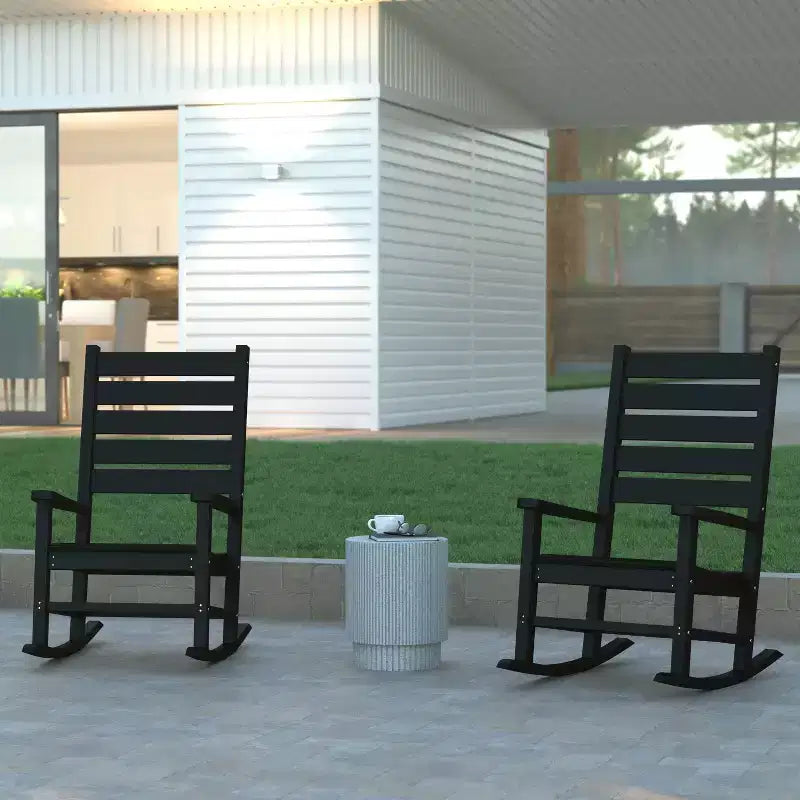 Emma et Oliver – Lot de 2 fauteuils à bascule contemporains en PEHD résistant aux intempéries pour l'intérieur et l'extérieur