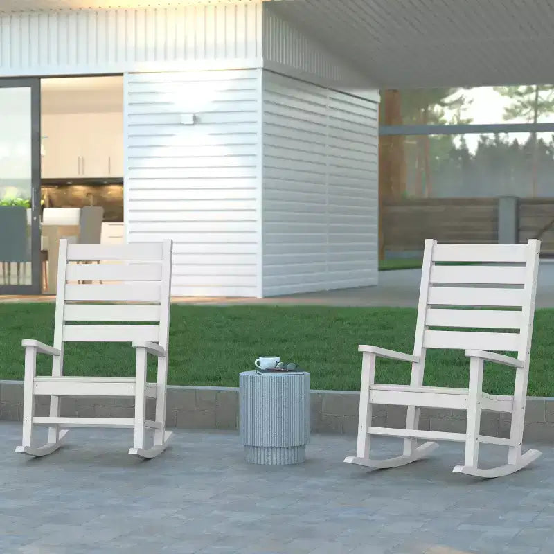 Emma et Oliver – Lot de 2 fauteuils à bascule contemporains en PEHD résistant aux intempéries pour l'intérieur et l'extérieur
