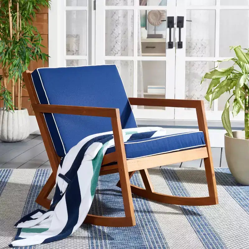 Fauteuil à bascule Vernon pour l'intérieur/l'extérieur - PAT7315 - Safavieh