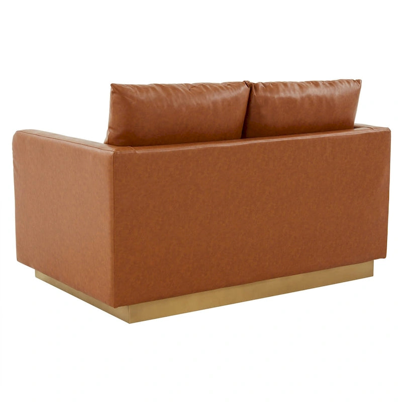 Causeuse en cuir moderne LeisureMod Nervo avec base et coussins dorés - 55,9