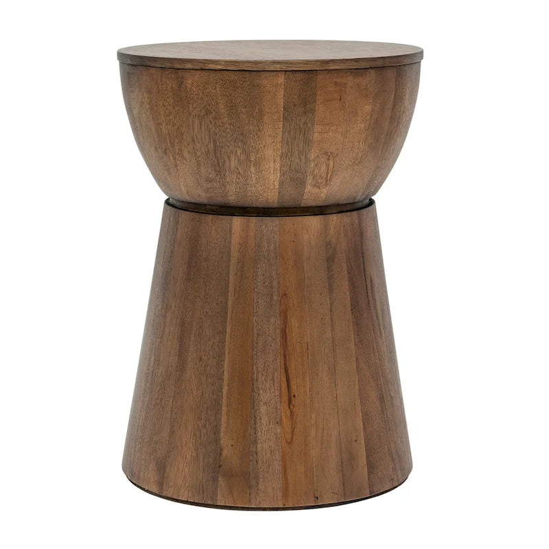 Table d'appoint sculptée en bois par East at Main