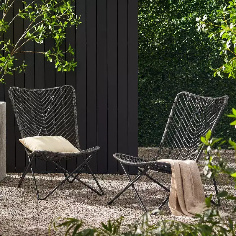 Christopher Knight Home Galtin – Chaises d'appoint d'extérieur en osier (lot de 2), gris/noir