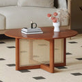 table basse en bois avec accents en rotin synthétique