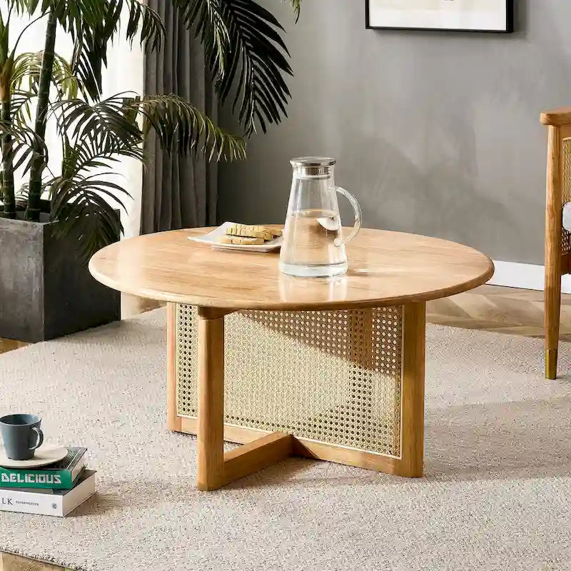 table basse en bois avec accents en rotin synthétique