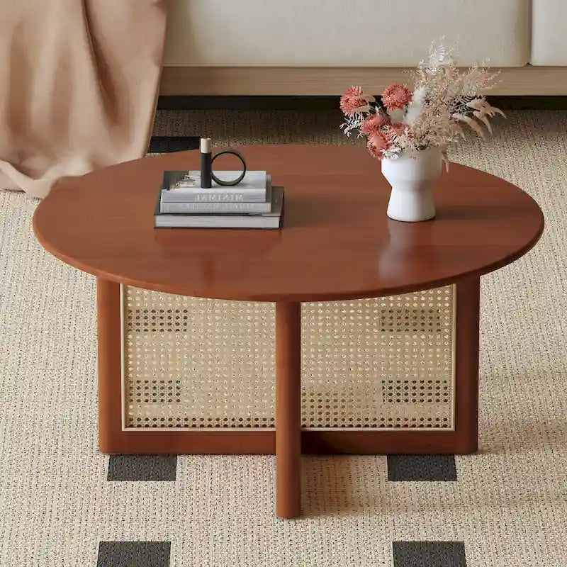 table basse en bois avec accents en rotin synthétique