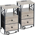 Table de chevet noire avec station de recharge – 15,7P x 13,8L x 23,8H