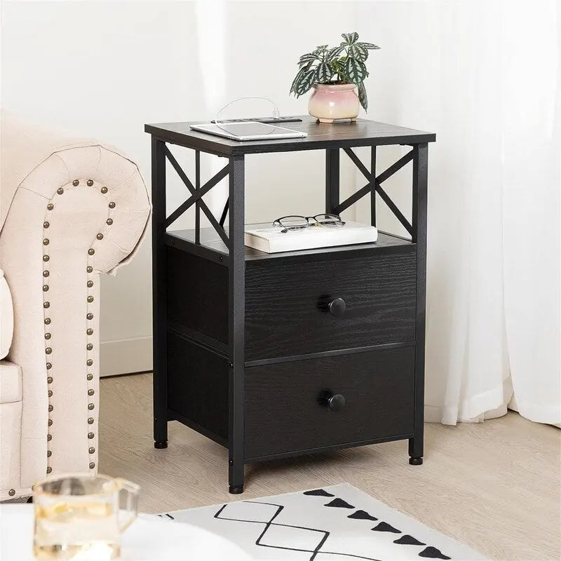 Table de chevet noire avec station de recharge – 15,7P x 13,8L x 23,8H
