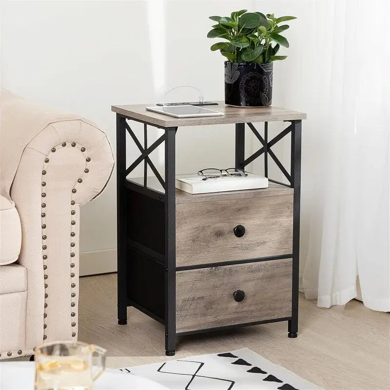 Table de chevet noire avec station de recharge – 15,7P x 13,8L x 23,8H