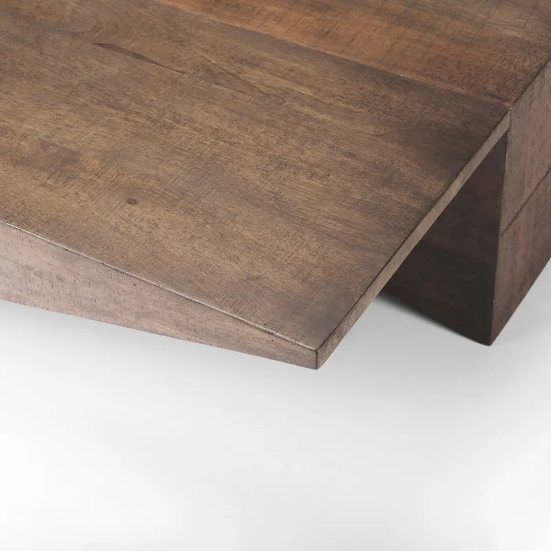 Table basse angulaire en bois massif brun moyen West – 58,5L x 19l x 19H