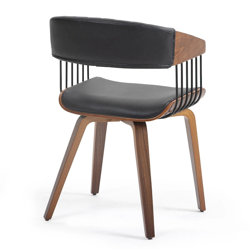 Chaise de salle à manger Beaumont en similicuir noir avec cadre et pieds en bois de noyer