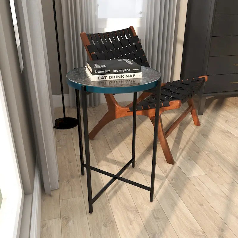 Table d'appoint latérale en métal en forme de X avec plateau en verre texturé - Or ou Noir - Roche River Decor