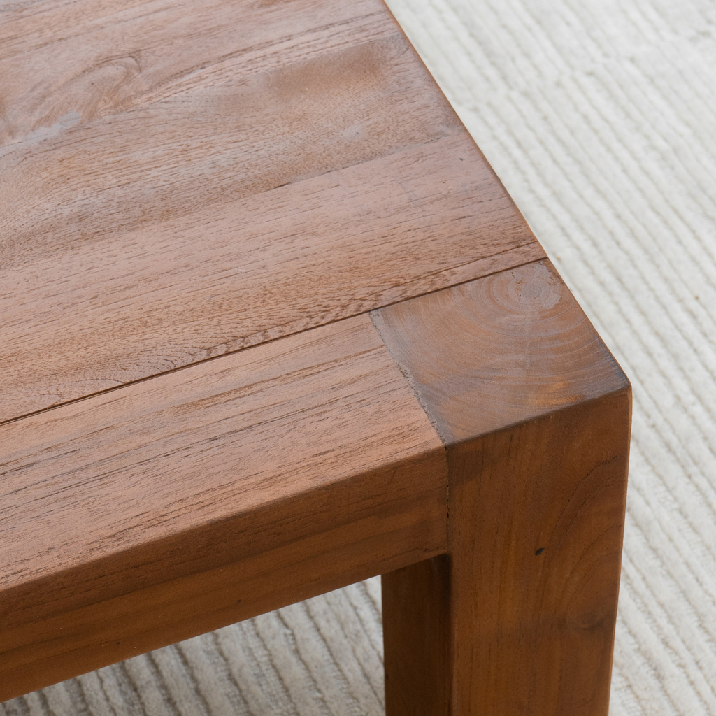 Table d'appoint moderne en bois massif avec plateau en bois de récupération