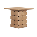Table d'appoint scandinave en bois de manguier avec détails sculpturaux et tissés