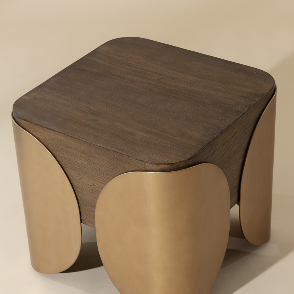 Table d'appoint moderne en béton fibré, ronde et sculpturale – Extérieur | Finition thermolaquée