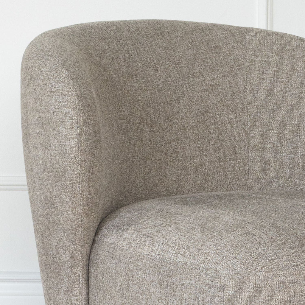 Modern Lounge Chair with Swivel, Round