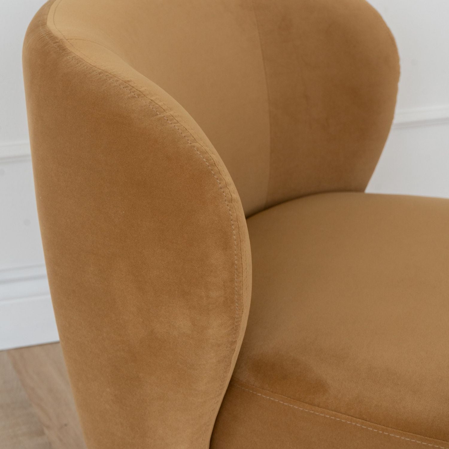 Modern Velvet Lounge Chair with Swivel, Round