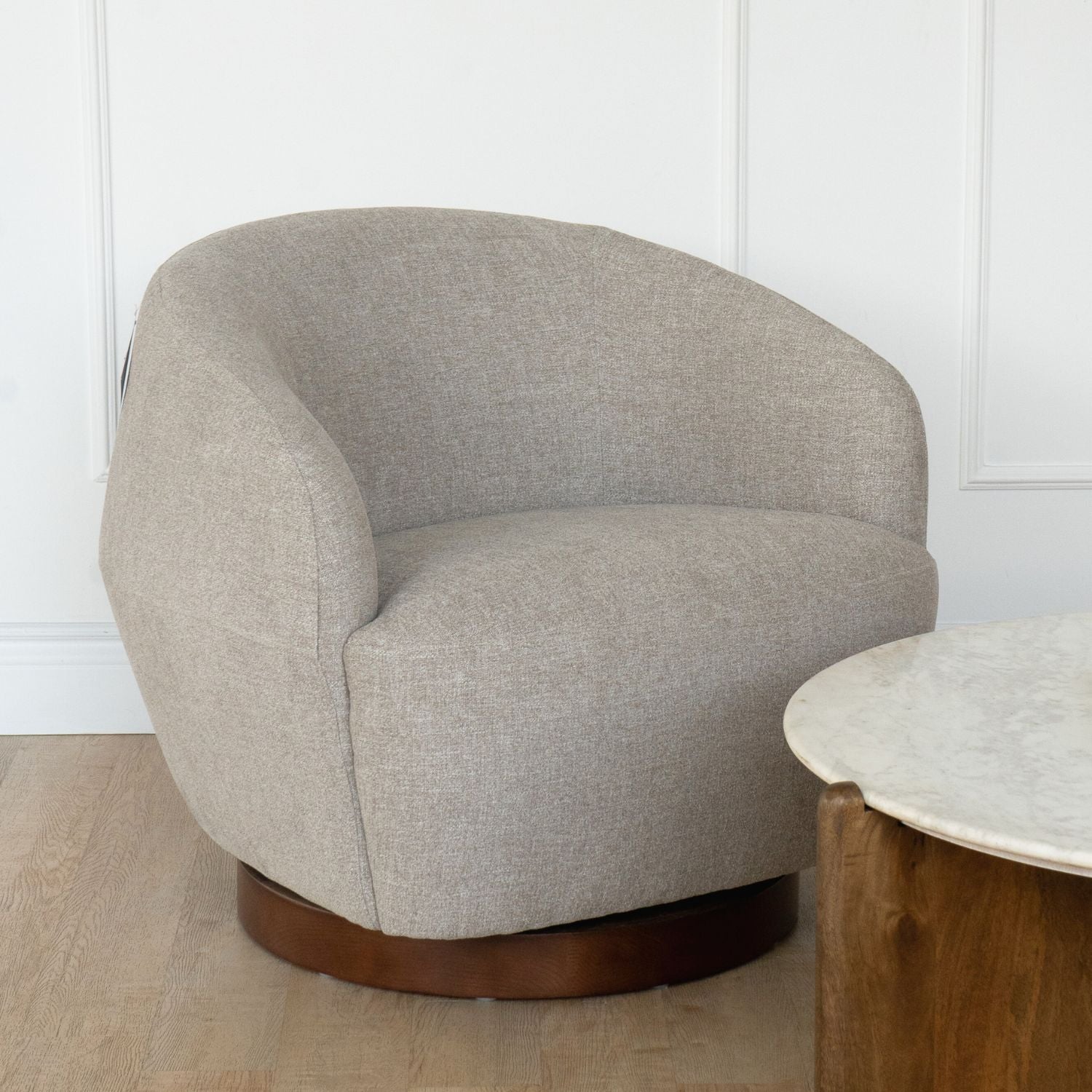 Contemporary Glass Lounge Chair with Swivel, Round